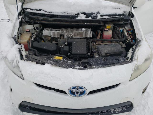 JTDKN3DU4F1953256 - 2015 TOYOTA PRIUS WHITE photo 11