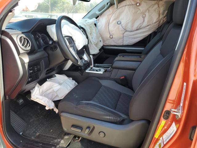 5TFUW5F18GX568656 - 2016 TOYOTA TUNDRA DOUBLE CAB SR/SR5 ORANGE photo 7