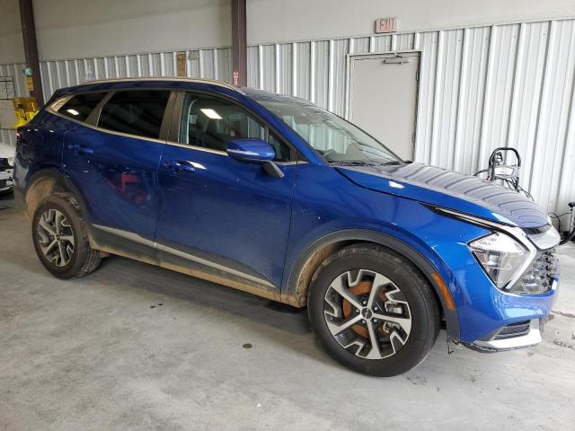 5XYK3CAF6PG032685 - 2023 KIA SPORTAGE EX BLUE photo 4