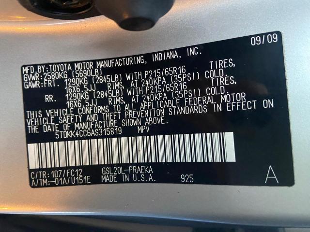 5TDKK4CC6AS315819 - 2010 TOYOTA SIENNA CE SILVER photo 11