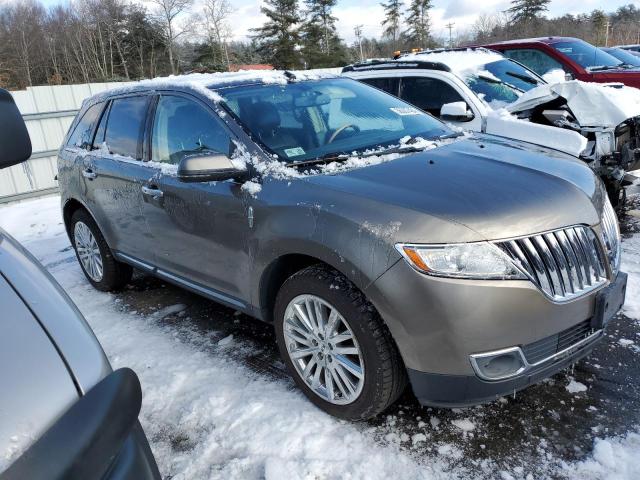 2LMDJ8JK1CBL10349 - 2012 LINCOLN MKX BEIGE photo 4