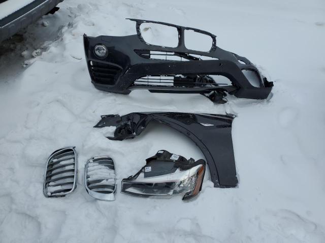 5UXXW3C33H0T79364 - 2017 BMW X4 XDRIVE28I შავი ფოტო 12