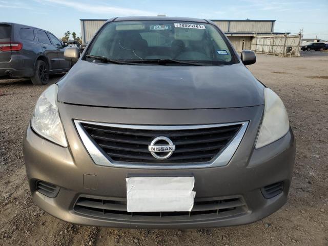 3N1CN7AP2DL829862 - 2013 NISSAN VERSA S GRAY photo 5