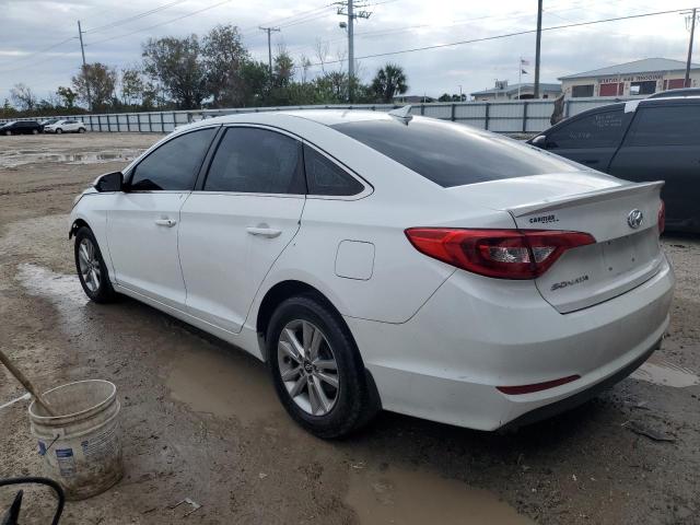 5NPE24AF4HH477751 - 2017 HYUNDAI SONATA SE WHITE photo 2