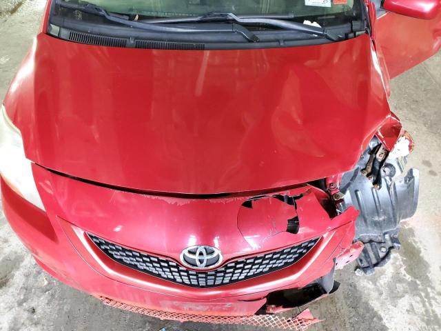 JTDBT4K39A1361561 - 2010 TOYOTA YARIS RED photo 11