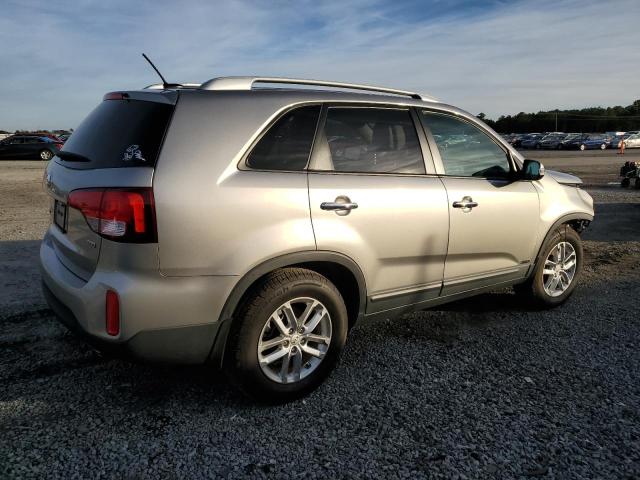 5XYKTCA66FG574500 - 2015 KIA SORENTO LX SILVER photo 3