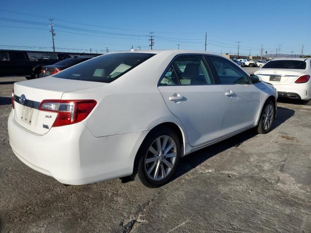 4T1BD1FK0CU034105 - 2012 TOYOTA CAMRY HYBRID WHITE photo 3