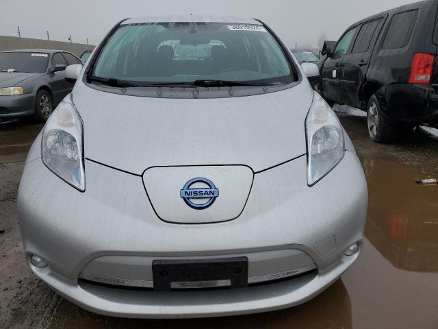 1N4AZ0CP3FC325144 - 2015 NISSAN LEAF S SILVER photo 5