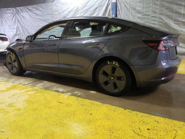 5YJ3E1EA2NF286142 - 2022 TESLA MODEL 3 GRAY photo 2