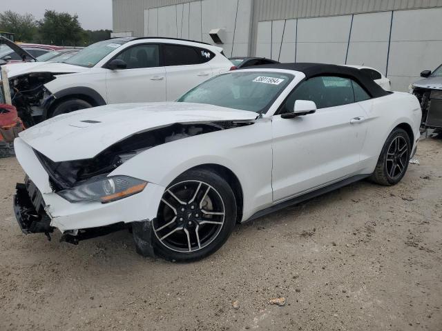 1FATP8UH3L5118760 - 2020 FORD MUSTANG WHITE photo 1