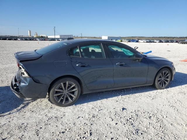 7JRL12FZ0NG160505 - 2022 VOLVO S60 B5 MOMENTUM GRAY photo 3