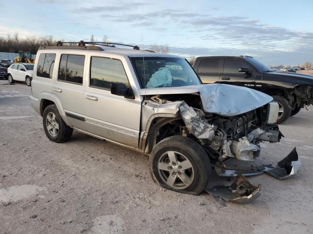 1J8HG48K77C612497 - 2007 JEEP COMMANDER SILVER photo 4