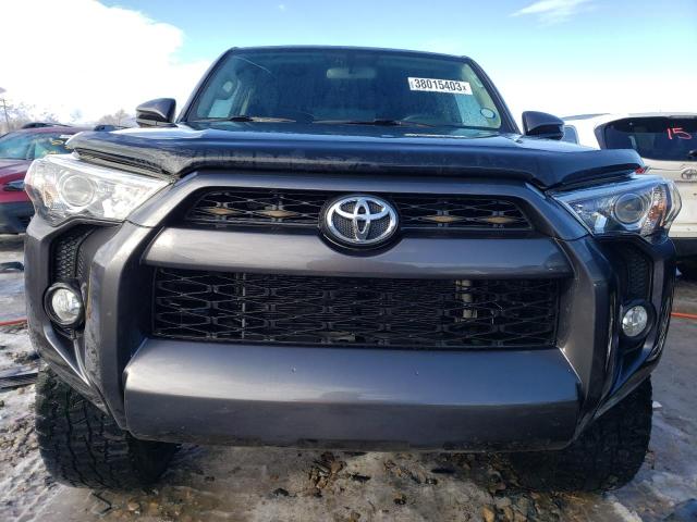 JTEBU5JR5G5403195 - 2016 TOYOTA 4RUNNER SR5/SR5 PREMIUM 灰色 照片 5