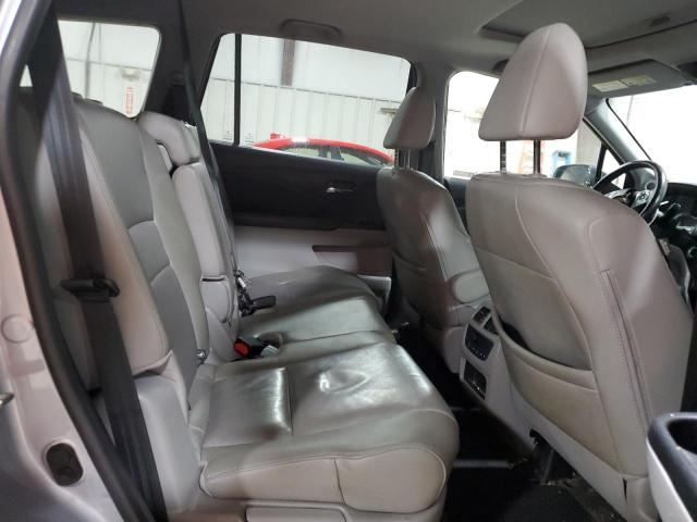 5FNYF6H54JB035678 - 2018 HONDA PILOT EXL SILVER photo 11