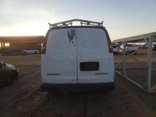 1GCHG35U451142168 - 2005 CHEVROLET EXP G2500 WHITE photo 6