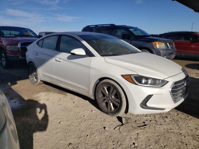 5NPD84LF3HH155951 - 2017 HYUNDAI ELANTRA SE WHITE photo 4