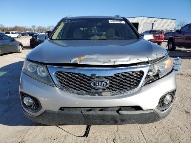 5XYKT3A63DG407721 - 2013 KIA SORENTO LX SILVER photo 5