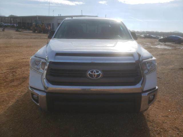5TFUY5F14EX344565 - 2014 TOYOTA TUNDRA DOUBLE CAB SR/SR5 WHITE photo 5
