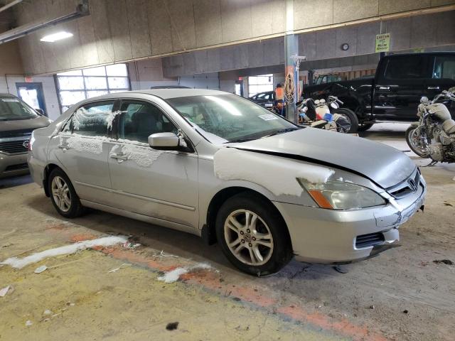 1HGCM56387A064194 - 2007 HONDA ACCORD SE SILVER photo 4