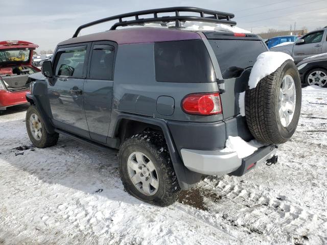 JTEBU11FX8K043780 - 2008 TOYOTA FJ CRUISER SILVER photo 2