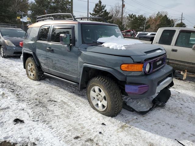 JTEBU11FX8K043780 - 2008 TOYOTA FJ CRUISER SILVER photo 4