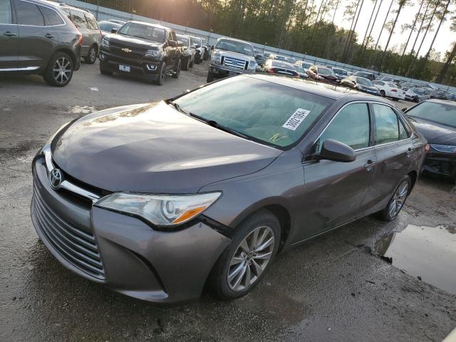 4T1BF1FK0FU049170 - 2015 TOYOTA CAMRY LE GRAY photo 1