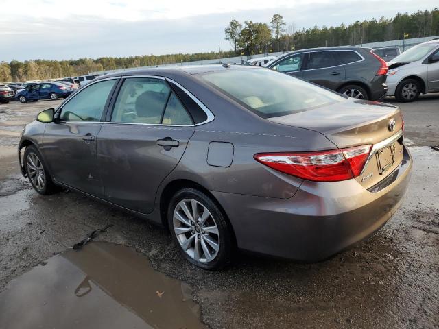 4T1BF1FK0FU049170 - 2015 TOYOTA CAMRY LE GRAY photo 2