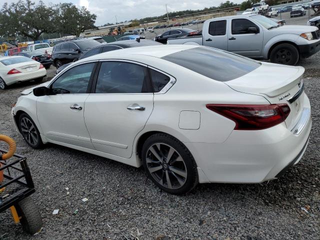 1N4AL3AP8HC155095 - 2017 NISSAN ALTIMA 2.5 WHITE photo 2