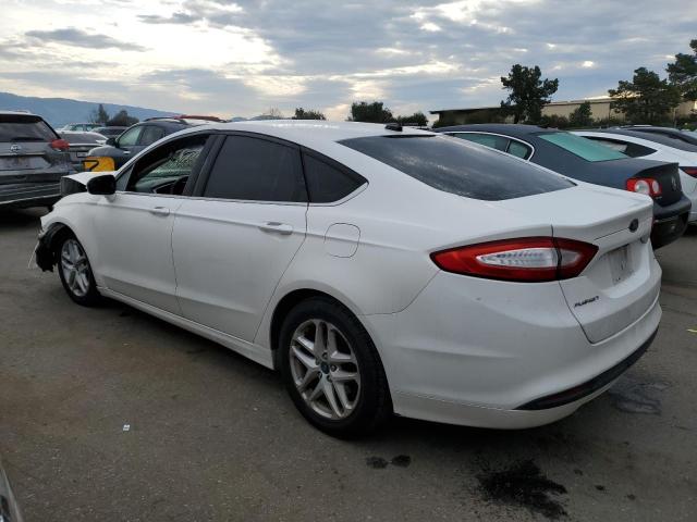 1FA6P0H70G5105972 - 2016 FORD FUSION SE WHITE photo 2