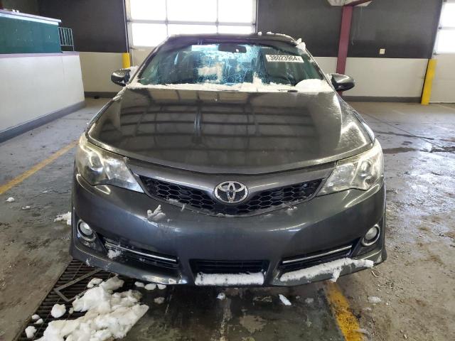 4T1BF1FK6DU653528 - 2013 TOYOTA CAMRY L GRAY photo 5