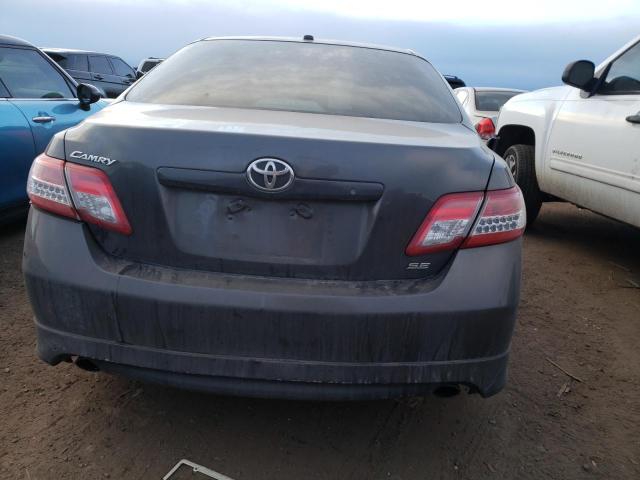 4T1BF3EK4BU617475 - 2011 TOYOTA CAMRY BASE GRAY photo 6