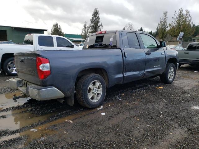 5TFUY5F14JX724189 - 2018 TOYOTA TUNDRA DOUBLE CAB SR/SR5 GRAY photo 3