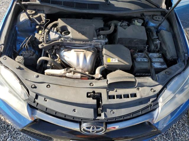 4T1BF1FK4HU635499 - 2017 TOYOTA CAMRY LE BLUE photo 11