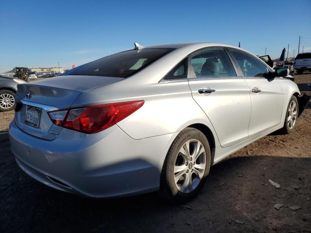 5NPEC4ACXBH108886 - 2011 HYUNDAI SONATA SE SILVER photo 3