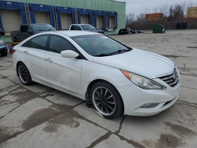 5NPEC4AC3BH115873 - 2011 HYUNDAI SONATA SE WHITE photo 4