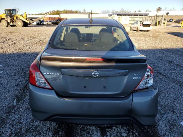 3N1CN7AP6JL824367 - 2018 NISSAN VERSA S GRAY photo 6