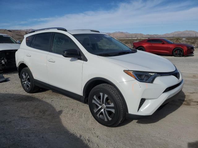 JTMZFREV7HJ121693 - 2017 TOYOTA RAV4 LE WHITE photo 4