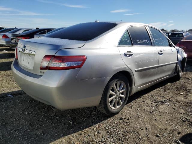 4T4BF3EK3BR150720 - 2011 TOYOTA CAMRY BASE SILVER photo 3