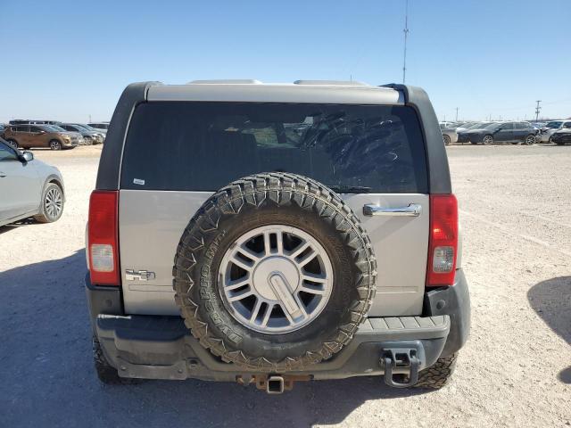 5GTEN13E588153970 - 2008 HUMMER H3 GRAY photo 6