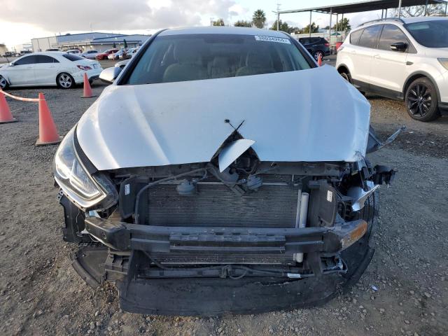 5NPE24AF0JH684675 - 2018 HYUNDAI SONATA SE SILVER photo 5