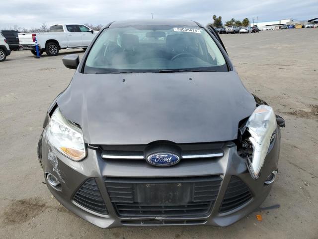 1FAHP3F29CL222702 - 2012 FORD FOCUS SE GRAY photo 5