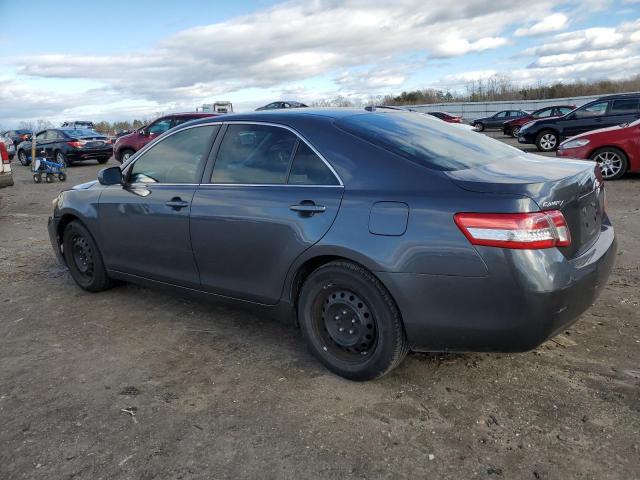 4T1BF3EK0BU196628 - 2011 TOYOTA CAMRY BASE GRAY photo 2