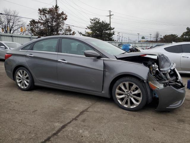 5NPEC4AB0BH205781 - 2011 HYUNDAI SONATA SE GRAY photo 4