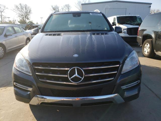 4JGDA5HB4FA552942 - 2015 MERCEDES-BENZ ML 350 4MATIC GRAY photo 5