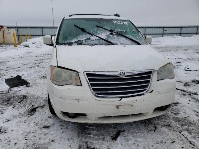 2A4RR5D14AR432332 - 2010 CHRYSLER TOWN & COU TOURING WHITE photo 5