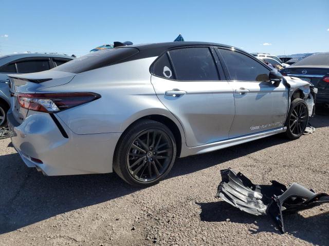 4T1KZ1AK9NU065963 - 2022 TOYOTA CAMRY TRD SILVER photo 3