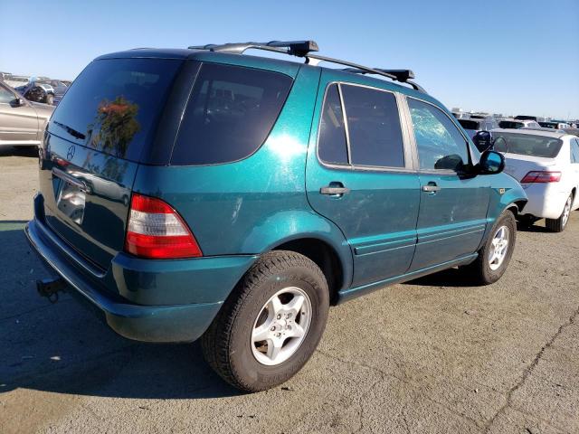 4JGAB54E6WA013870 - 1998 MERCEDES-BENZ ML 320 GREEN photo 3