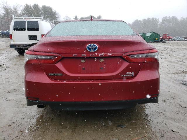 4T1F31AK5NU596340 - 2022 TOYOTA CAMRY XLE RED photo 6