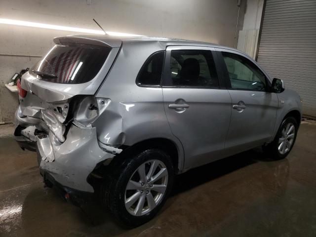 4A4AP3AU9DE019862 - 2013 MITSUBISHI OUTLANDER ES SILVER photo 3