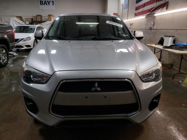 4A4AP3AU9DE019862 - 2013 MITSUBISHI OUTLANDER ES SILVER photo 5